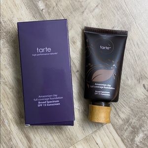 Tarte Amazonian clay foundation